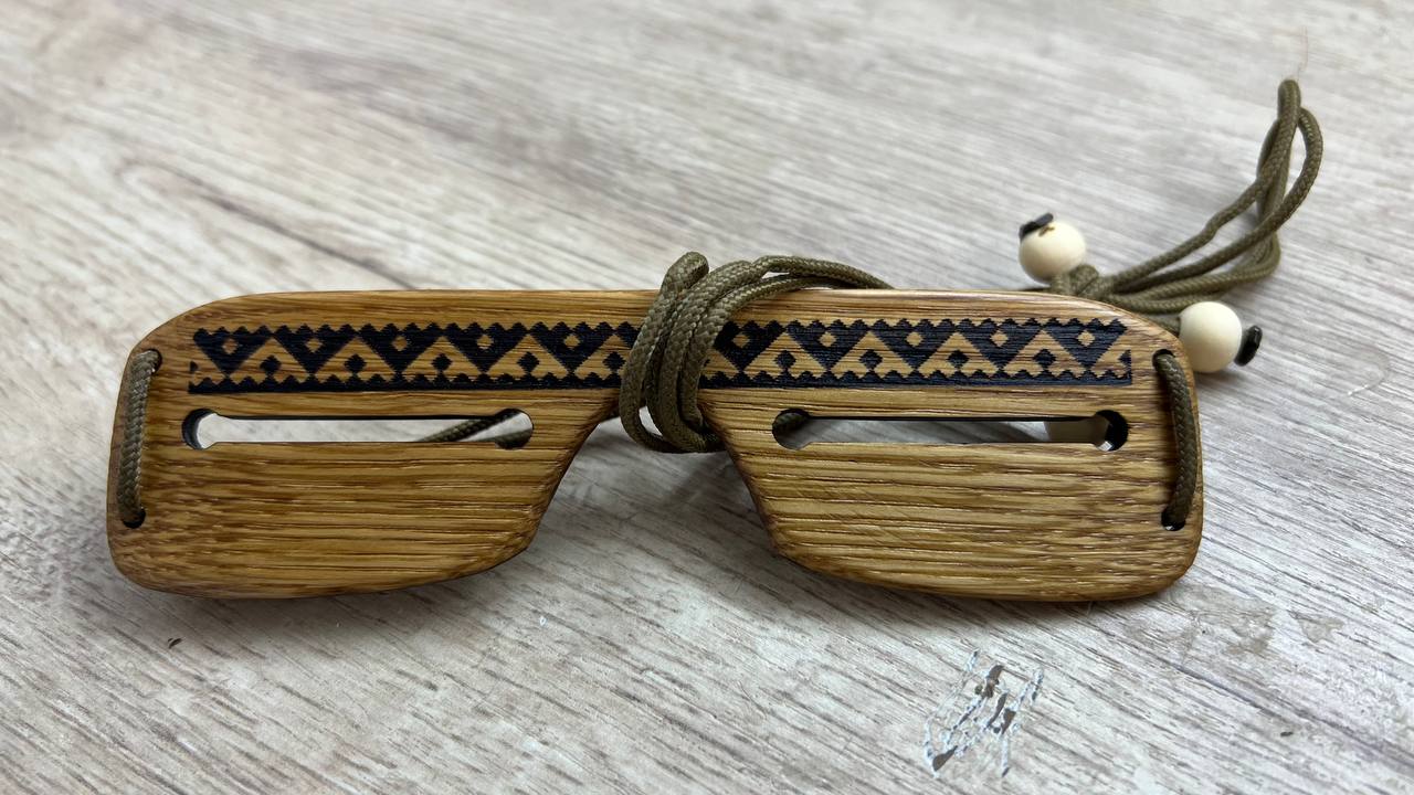 Защитные очки деревянные