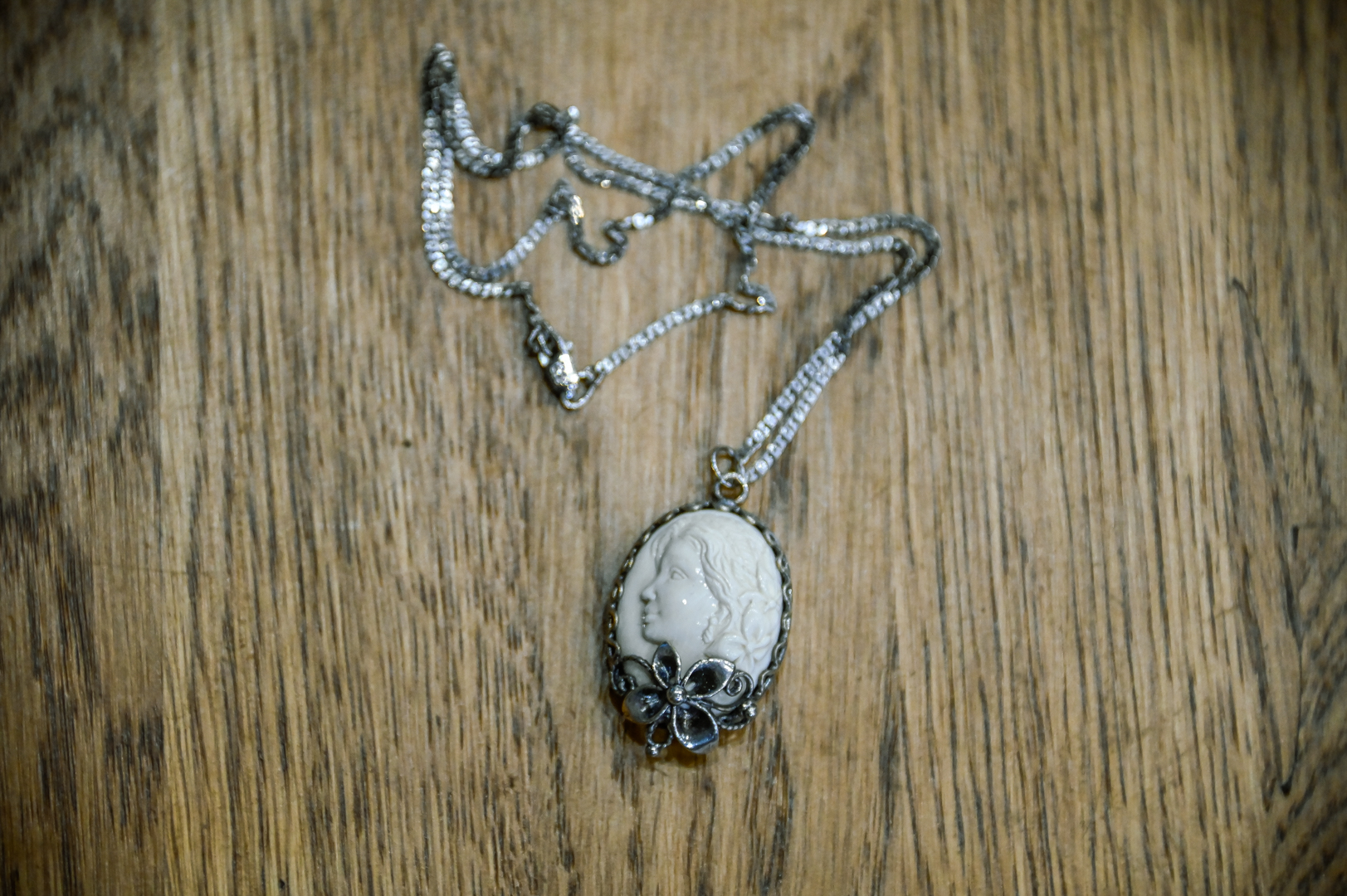 Камея-кулон "Кристина"